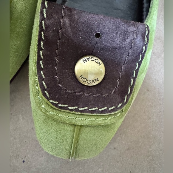 Hogan Green and Brown Suede 1” Kitten Heel Pumps. Size 7 - Picture 7 of 9